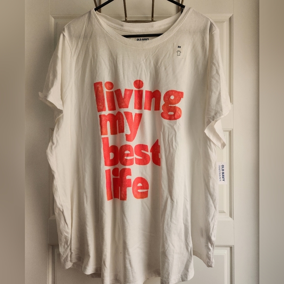 NWT Women's Graphic Tee - Picture 1 of 3